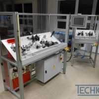 Semi-automatic assembly machine